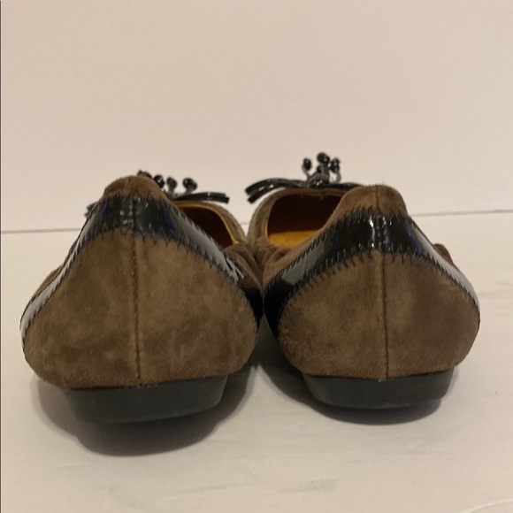 Nurture FlexibleTwo-Tone Ballet Flats Patent Leather Cap Toe Suede Bows Dainty - Picture 13 of 14